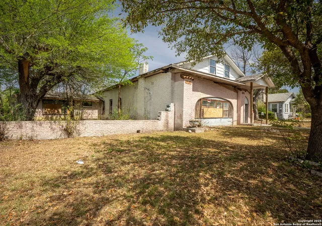 Land for sale at 1907 W Woodlawn Ave, San Antonio, TX 78201 | MLS# 1953361