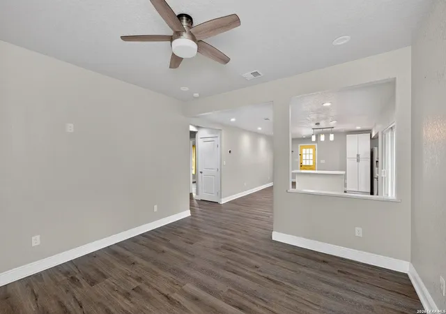 3rd image of 1035 San Francisco, San Antonio, TX 78201 | MLS# 1953376