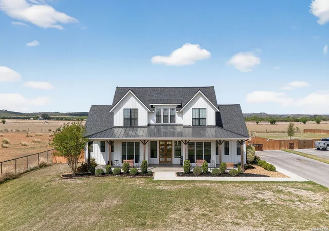 3rd image of 2493 County Road 4713, La Coste, TX 78039 | MLS# 1953470
