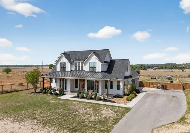 4th image of 2493 County Road 4713, La Coste, TX 78039 | MLS# 1953470