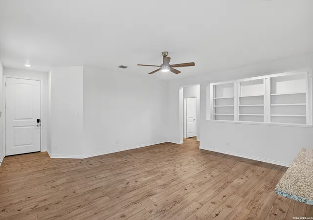 Photo 4 of Sale Pending at 223 W Granite Shrs, Boerne, TX 78006 | MLS# 1953475 | Listing updated on 2026-04-21