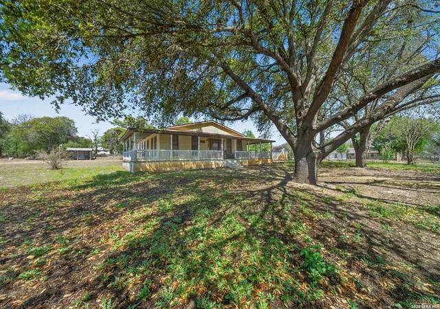 Photo 2 of Sale Pending at 23373 Contour, San Antonio, TX 78264 | MLS# 1953519 | Listing updated on 2026-04-11