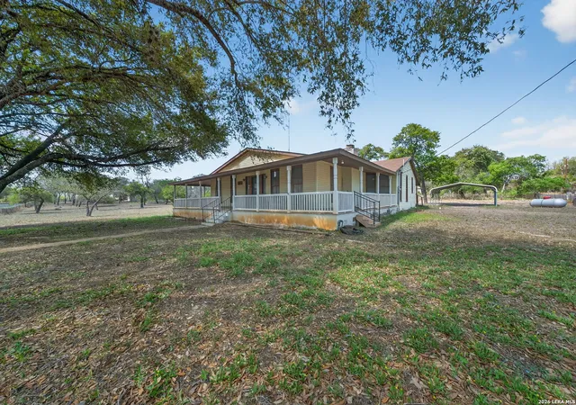 Photo 3 of Sale Pending at 23373 Contour, San Antonio, TX 78264 | MLS# 1953519 | Listing updated on 2026-04-11