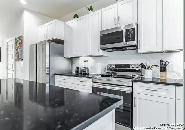 Photo 1 of Single family home for sale at 939 Piedmont Ave, San Antonio, TX 78210 | MLS# 1953523 | Listing updated on 2026-03-31