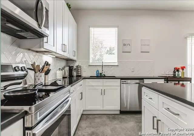 Photo 2 of Single family home for sale at 939 Piedmont Ave, San Antonio, TX 78210 | MLS# 1953523 | Listing updated on 2026-03-31