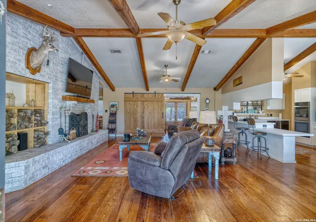 5th image of 160 Beavers, Uvalde, TX 78801 | MLS# 1953611