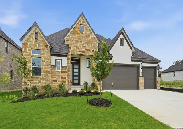 Photo 3 of Sale Pending at 210 Kari Dr, Castroville, TX 78009 | MLS# 1953614 | Listing updated on 2026-09-11