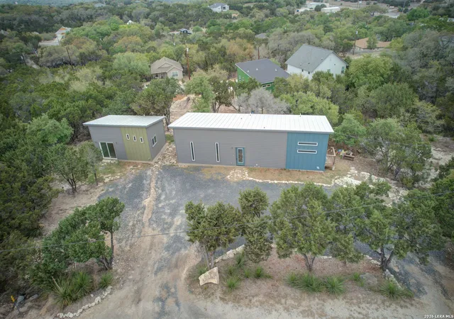 Photo 1 of Single family home for sale at 569 Ledgeview, Canyon Lake, TX 78133 | MLS# 1953824 | Listing updated on 2026-08-29