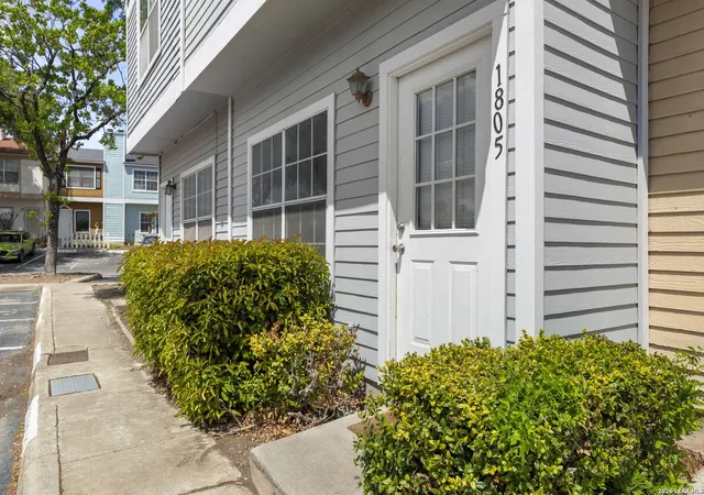 Photo 2 of Single family home for sale at 1805 Budding Blvd, San Antonio, TX 78247 | MLS# 1953855 | Listing updated on 2026-08-30