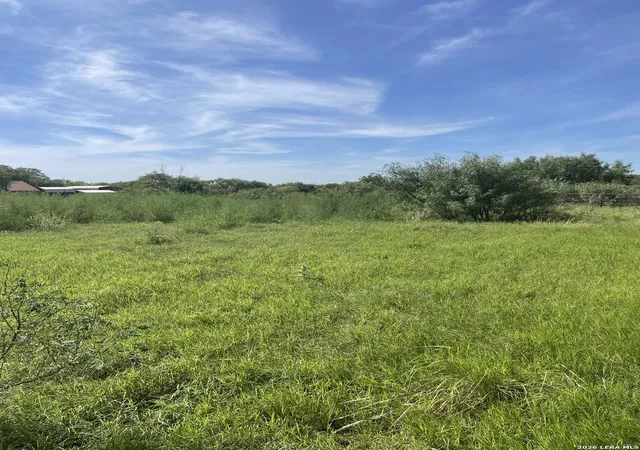 2nd image of 14150 Meadowview Dr, Lytle, TX 78052 | MLS# 1953874