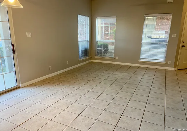Photo 1 of Condo for sale at 40 Chapel Hill #40, San Antonio, TX 78240 | MLS# 1953887 | Listing updated on 2026-05-31