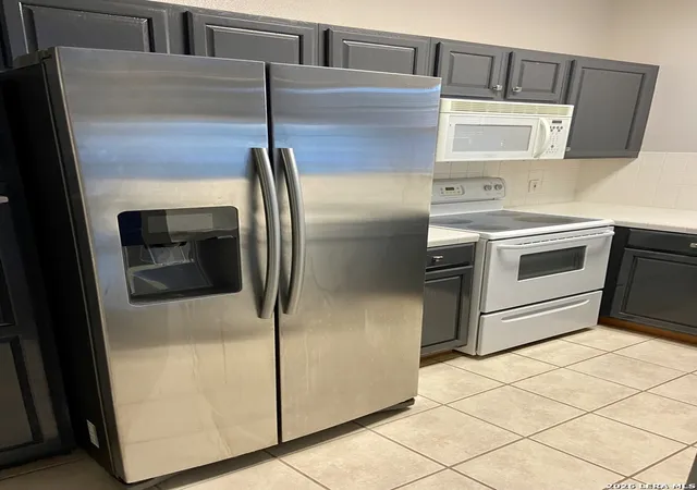 Photo 3 of Condo for sale at 40 Chapel Hill #40, San Antonio, TX 78240 | MLS# 1953887 | Listing updated on 2026-05-31