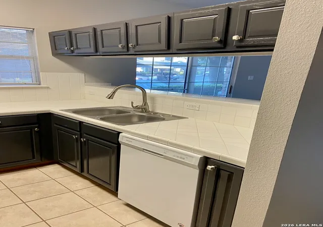 Photo 3 of Condo for sale at 40 Chapel Hill #40, San Antonio, TX 78240 | MLS# 1953887 | Listing updated on 2026-05-31
