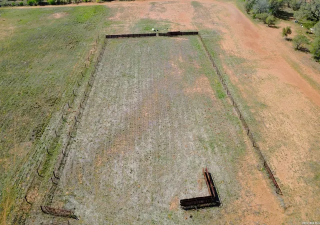 Photo 2 of Sale Pending at 3262 Cr 429, Pleasanton, TX 78064 | MLS# 1953901 | Listing updated on 2026-05-04