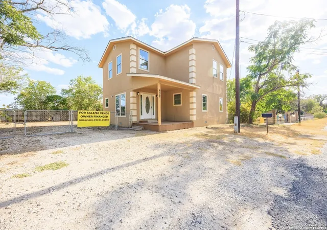 Photo 1 of Single family home for sale at 438 Cresthill, San Antonio, TX 78220 | MLS# 1953914 | Listing updated on 2026-04-24