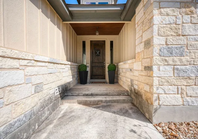 Photo 3 of Sale Pending at 134 County Rd 6863, Natalia, TX 78059 | MLS# 1953919 | Listing updated on 2026-04-18