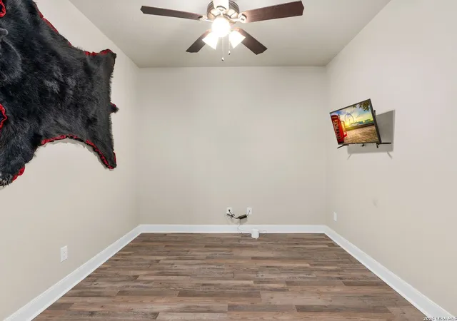 Photo 4 of Sale Pending at 134 County Rd 6863, Natalia, TX 78059 | MLS# 1953919 | Listing updated on 2026-04-18