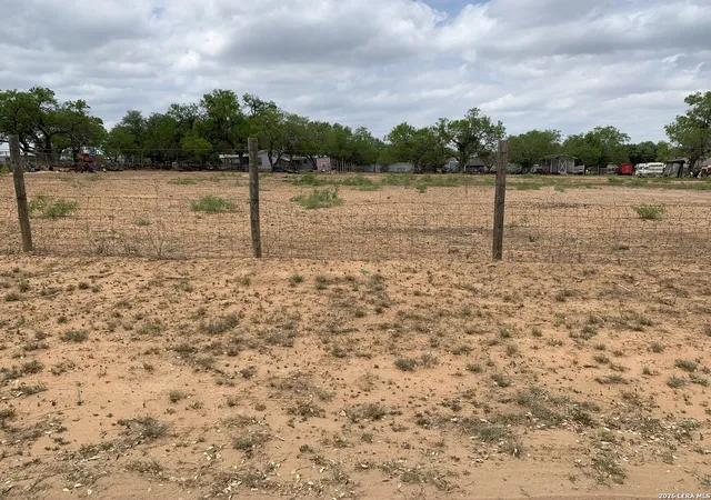 5th image of 644 Cr 6841, Lytle, TX 78058 | MLS# 1953926