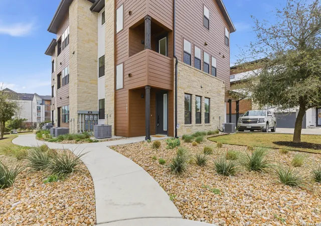 3rd image of 315 Holton Dr #102, Austin, TX 78737 | MLS# 1953965