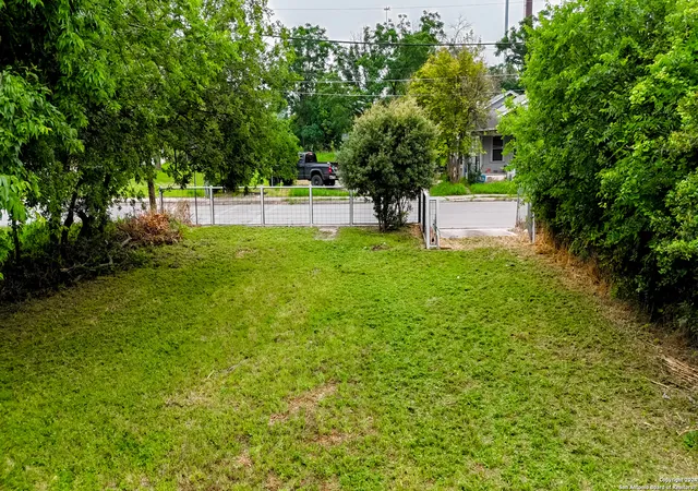 Photo 3 of Land for sale at 445 Furnish Ave, San Antonio, TX 78204 | MLS# 1953995 | Listing updated on 2026-09-15