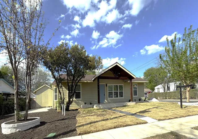 Homes for sale in San Antonio, TX | 703 W Rosewood, San Antonio, TX 78212 | MLS# 1954005