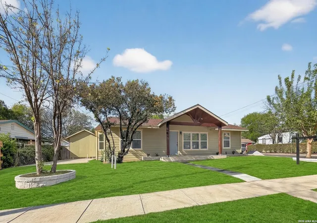 Homes for sale in San Antonio, TX | 703 W Rosewood, San Antonio, TX 78212 | MLS# 1954005
