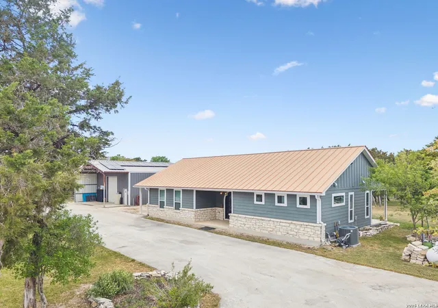 Photo 3 of Single family home for sale at 1315 Happy Hollow, New Braunfels, TX 78132 | MLS# 1954023 | Listing updated on 2026-08-08