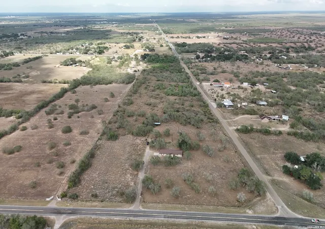 Photo 3 of Single family home for sale at 1931 Fm 2191, Falfurrias, TX 78355 | MLS# 1954035 | Listing updated on 2026-04-22