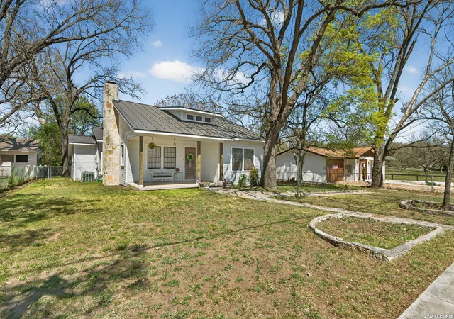 1st image of 608 River Rd, Boerne, TX 78006 | MLS# 1954067