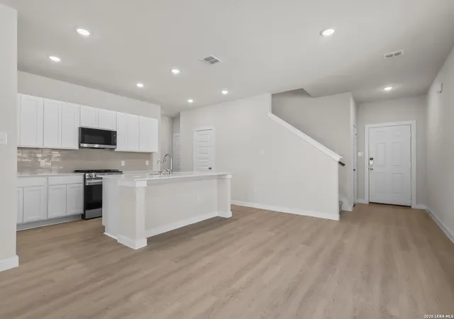 Photo 3 of Sale Pending at 5607 Franklin Hills, Von Ormy, TX 78073 | MLS# 1954112 | Listing updated on 2026-07-29
