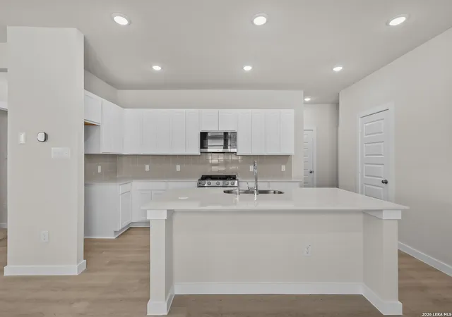 Photo 4 of Sale Pending at 5607 Franklin Hills, Von Ormy, TX 78073 | MLS# 1954112 | Listing updated on 2026-07-29