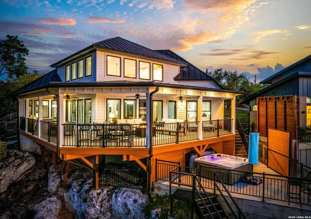 Photo 1 of Single family home for sale at 889 Glenn, Canyon Lake, TX 78133 | MLS# 1954116 | Listing updated on 2026-04-12