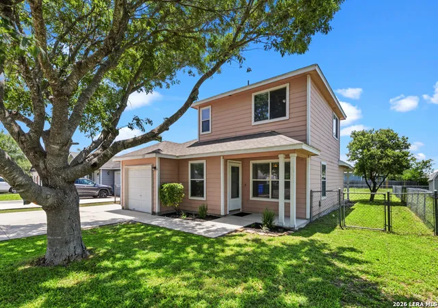 1st image of 527 Roosevelt, Seguin, TX 78155 | MLS# 1954174