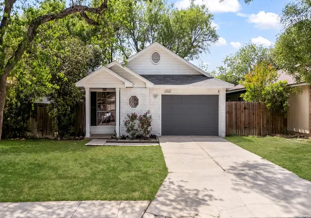 Photo 1 of Sale Pending at 15527 Knollglade, San Antonio, TX 78247 | MLS# 1954176 | Listing updated on 2026-04-14