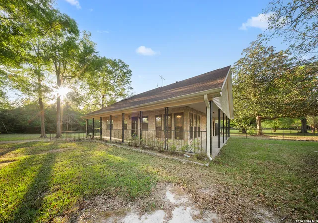 3rd image of 414 Fm 2827, Warren, TX 77664 | MLS# 1954202
