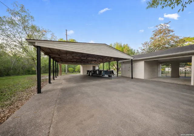31st image of 414 Fm 2827, Warren, TX 77664 | MLS# 1954202