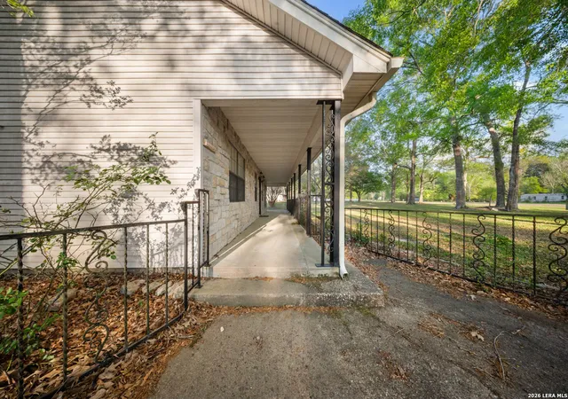 4th image of 414 Fm 2827, Warren, TX 77664 | MLS# 1954202