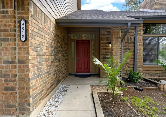 Photo 3 of Sale Pending at 9318 Chaddsford, San Antonio, TX 78250 | MLS# 1954211 | Listing updated on 2026-04-25