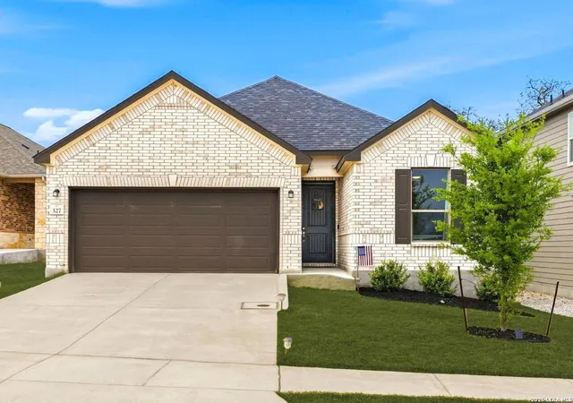 Photo 1 of Sale Pending at 327 W Low Cascade Dr, Boerne, TX 78006 | MLS# 1954249 | Listing updated on 2026-04-16