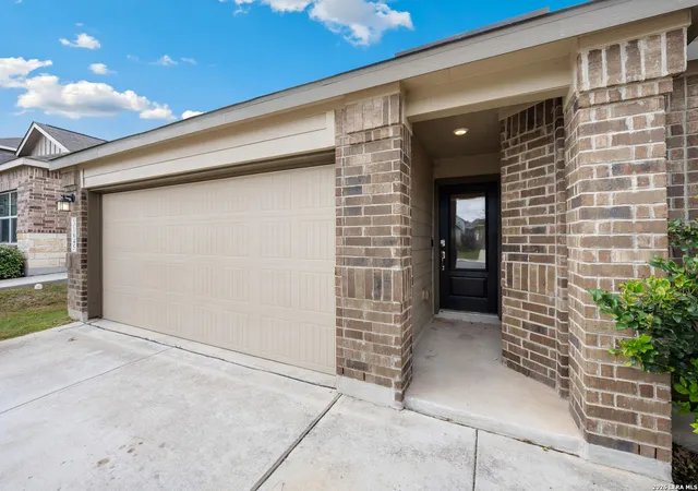 Photo 4 of Single family home for sale at 31645 Untrodden, Bulverde, TX 78163 | MLS# 1954257 | Listing updated on 2026-06-25