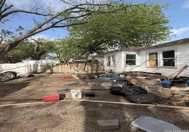5th image of 2410 Lee Hall, San Antonio, TX 78201 | MLS# 1954274