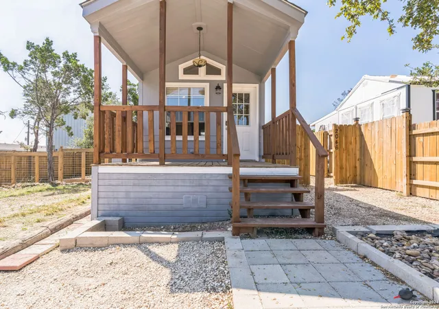 3rd image of 2046 Dry Creek, Canyon Lake, TX 78133 | MLS# 1954303