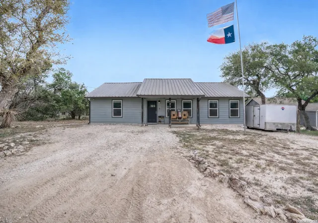 1st image of 1209 Covered Wagon, Spring Branch, TX 78070 | MLS# 1954307