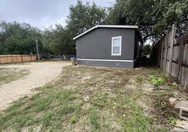 Photo 3 of Single family home for sale at 4406 Lost Hills, Elmendorf, TX 78112 | MLS# 1954316 | Listing updated on 2026-07-28