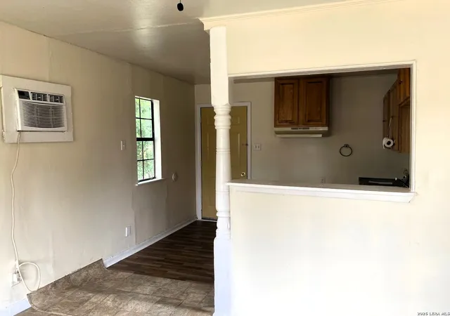 Photo 4 of Single family home for sale at 545 Harlan, San Antonio, TX 78214 | MLS# 1954321 | Listing updated on 2026-05-15