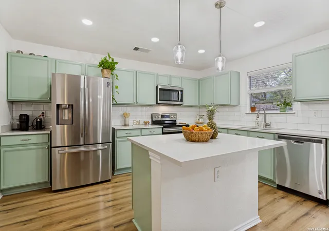 Photo 2 of Sale Pending at 7219 Avator Bay, San Antonio, TX 78250 | MLS# 1954323 | Listing updated on 2026-04-19