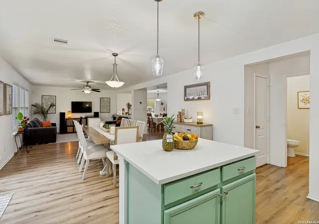 Photo 3 of Sale Pending at 7219 Avator Bay, San Antonio, TX 78250 | MLS# 1954323 | Listing updated on 2026-04-19