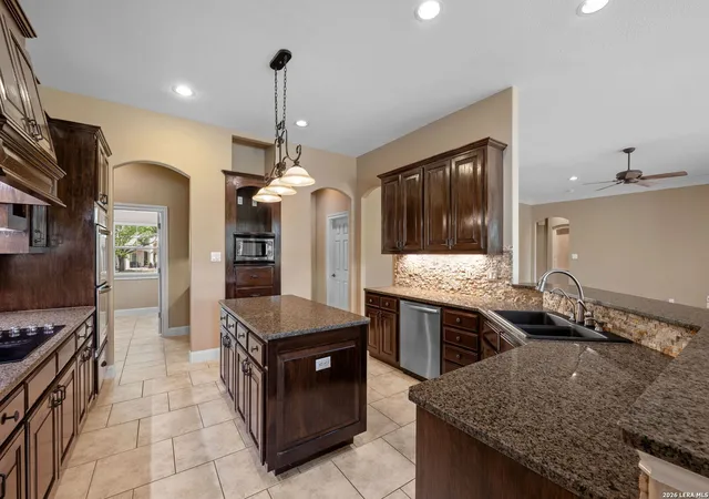 Photo 4 of Sale Pending at 30017 Fairway Vista, Boerne, TX 78015 | MLS# 1954326 | Listing updated on 2026-05-12
