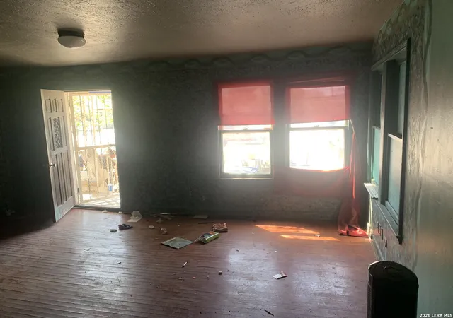 5th image of 703 Royston, San Antonio, TX 78225 | MLS# 1954343