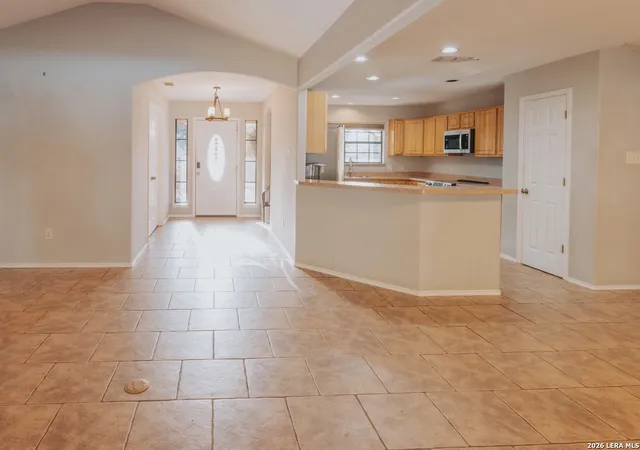 Photo 3 of Single family home for sale at 306 Yorktown, Pleasanton, TX 78064 | MLS# 1954350 | Listing updated on 2026-05-08